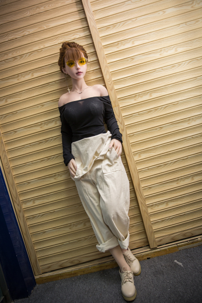 162cm B-Cup Silicone Realistic MILF Brunette Sex Doll - Illyndra for Sale | DollsLover Official Store | Qita Doll