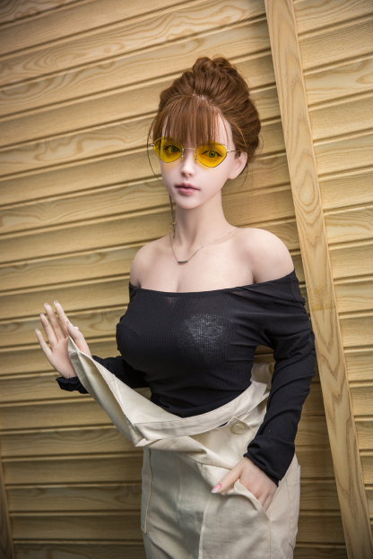 162cm B-Cup Silicone Realistic MILF Brunette Sex Doll - Illyndra for Sale | DollsLover Official Store | Qita Doll