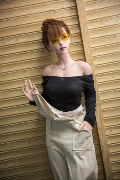 162cm B-Cup Silicone Realistic MILF Brunette Sex Doll - Illyndra for Sale | DollsLover Official Store | Qita Doll