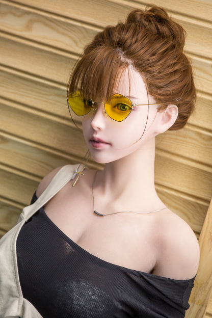 162cm B-Cup Silicone Realistic MILF Brunette Sex Doll - Illyndra for Sale | DollsLover Official Store | Qita Doll