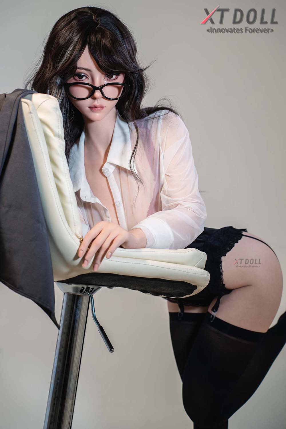 165cm E-Cup Silicone Sex Doll - Quivelle Busty F-Cup Silicone Doll for Men – Mature Elegant Woman Design