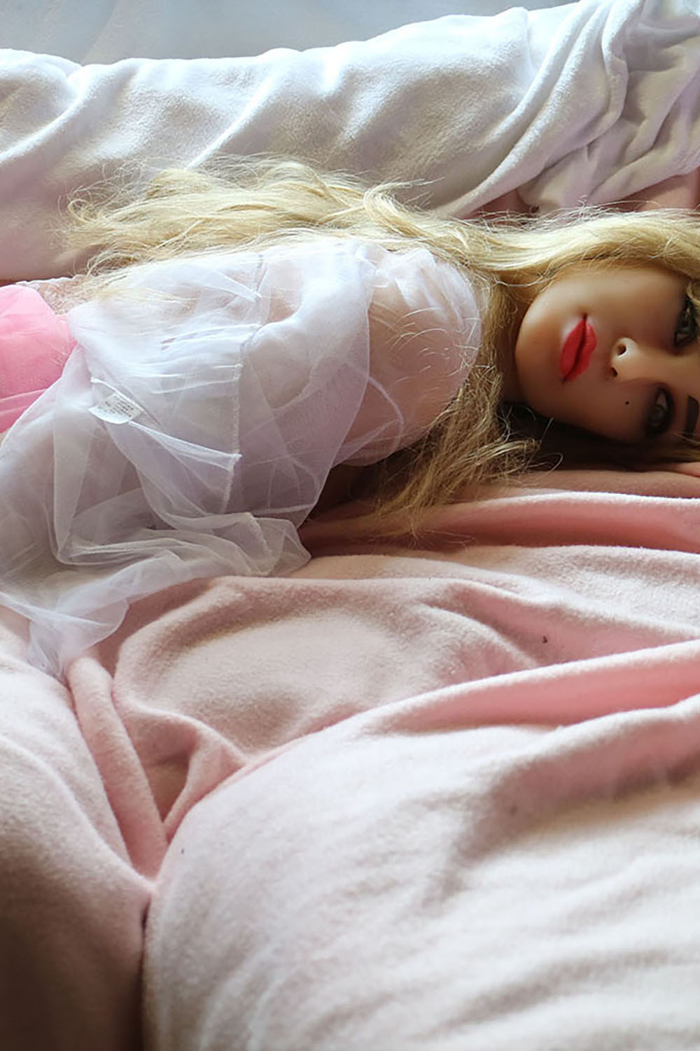 Explore our diverse sex dolls, from TPE to silicone, with options like blonde, Asian, BBW, skinny, tall, and various bust sizes—even alien designs! Enjoy in-stock 24-hour shipping or custom orders. Partner brands: Irontech, WM, SE, ZELEX, FUNWEST andsoan.