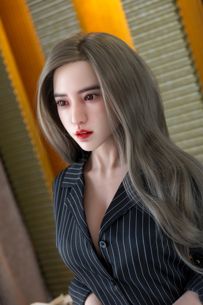 166cm C-Cup Silicone Lifelike Mature Silver Hair Sex Doll - Orvanna for Sale | DollsLover Official Store | Qita Doll