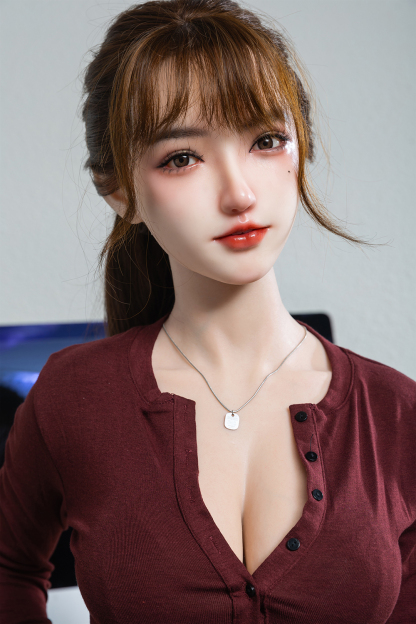152cm B-Cup Silicone Hyper Realistic Mature Brunette Sex Doll - Quinvelle for Sale | DollsLover Official Store | Qita Doll
