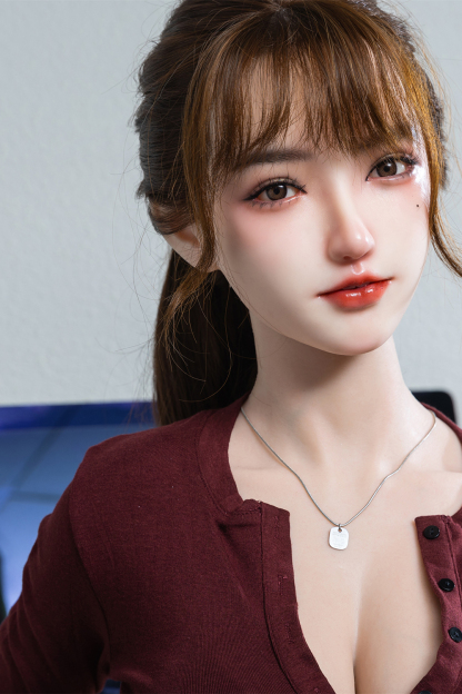 152cm B-Cup Silicone Hyper Realistic Mature Brunette Sex Doll - Quinvelle for Sale | DollsLover Official Store | Qita Doll
