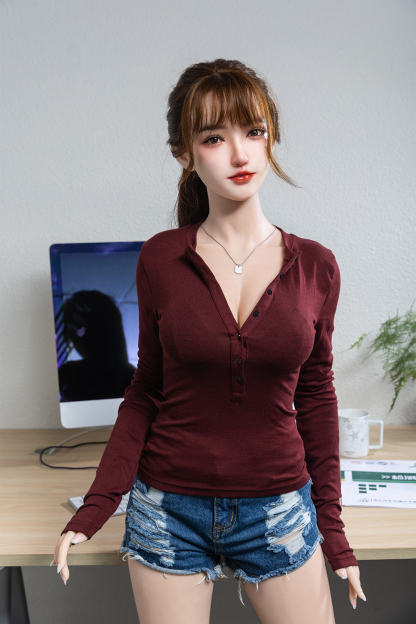 152cm B-Cup Silicone Hyper Realistic Mature Brunette Sex Doll - Quinvelle for Sale | DollsLover Official Store | Qita Doll
