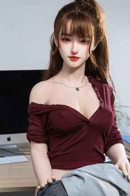 152cm B-Cup Silicone Hyper Realistic Mature Brunette Sex Doll - Quinvelle for Sale | DollsLover Official Store | Qita Doll
