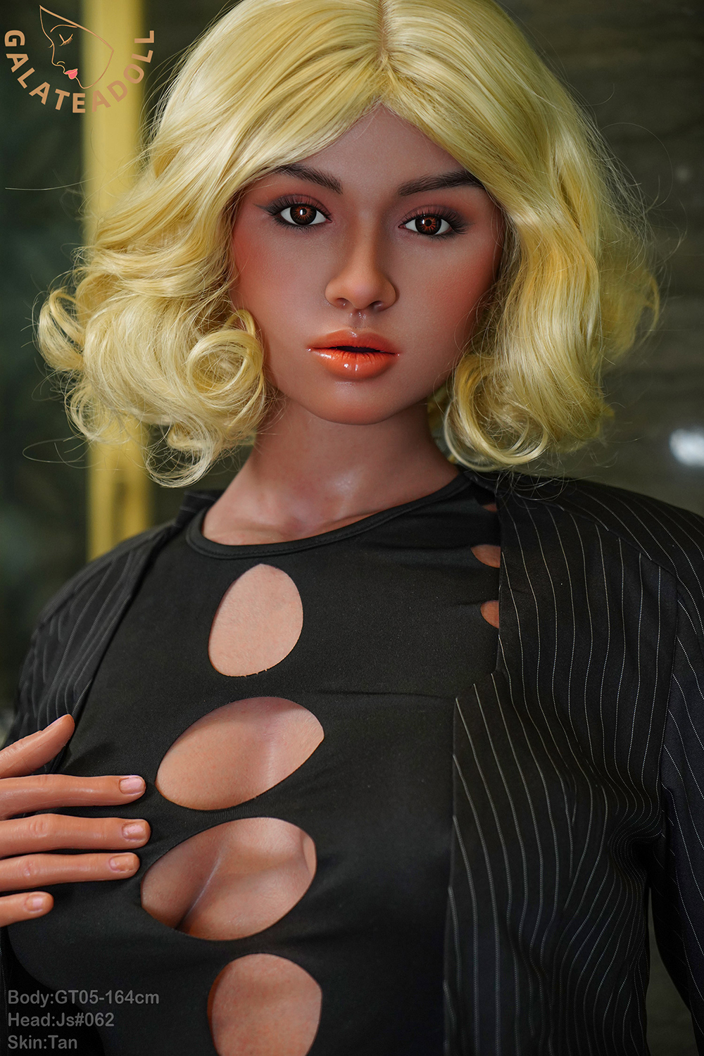 164cm C-Cup Silicone Sex Doll - Elira | Gorgeous Curves, Tan Skin, Realistic Experience