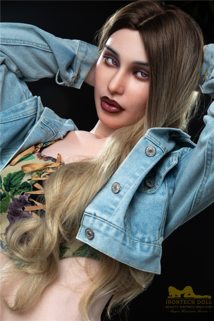 168cm/5ft6 A-Cup Silicone Sex Doll – Anwen-DollsLover Official Store