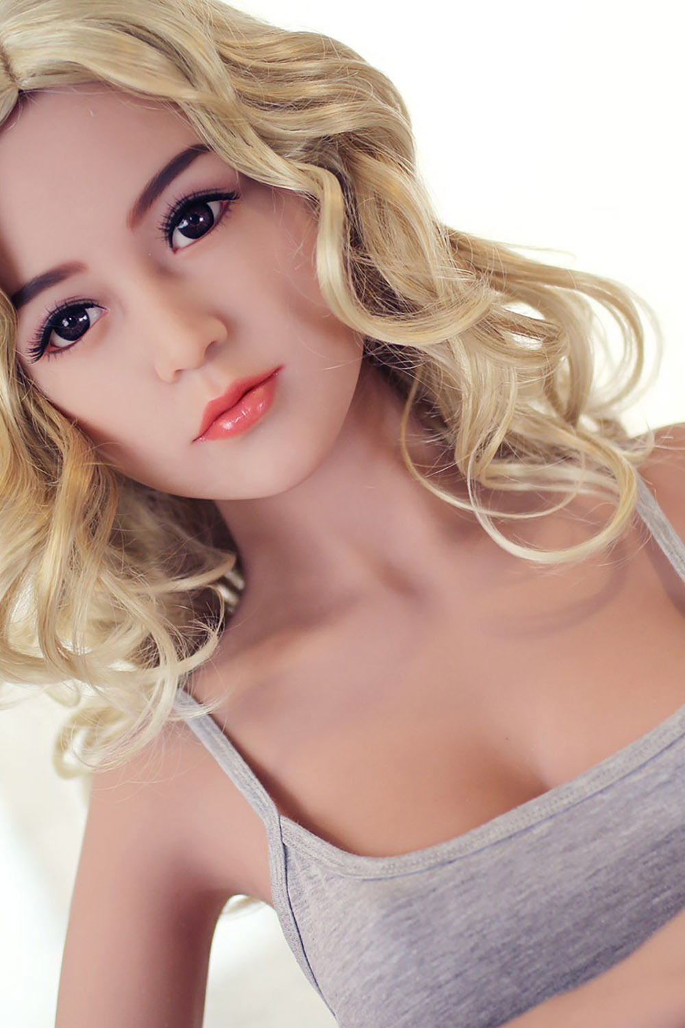 RENNA Dazzling Natural Petite Sex Doll