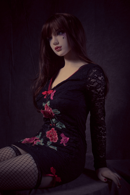 170cm E-Cup TPE Lifelike Mature Brunette Sex Doll - Rhavelle for Sale | DollsLover Official Store | Qita Doll