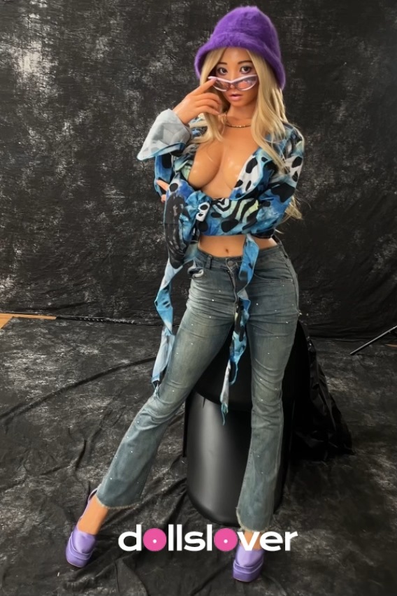 167cm/5ft6 B-Cup Silicone Sex Doll – Fable