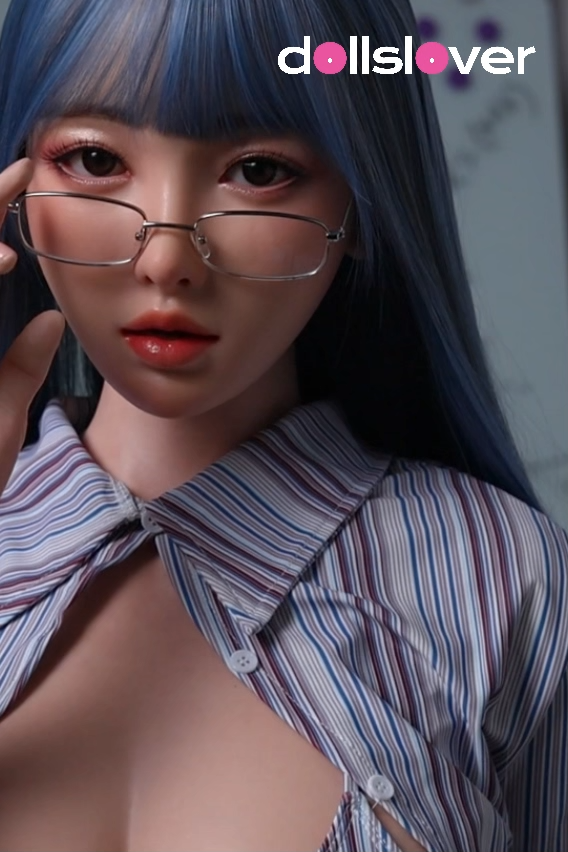 165cm E-Cup Silicone Sex Doll - Quelira Life-Like Silicone Doll with Real Eye Details