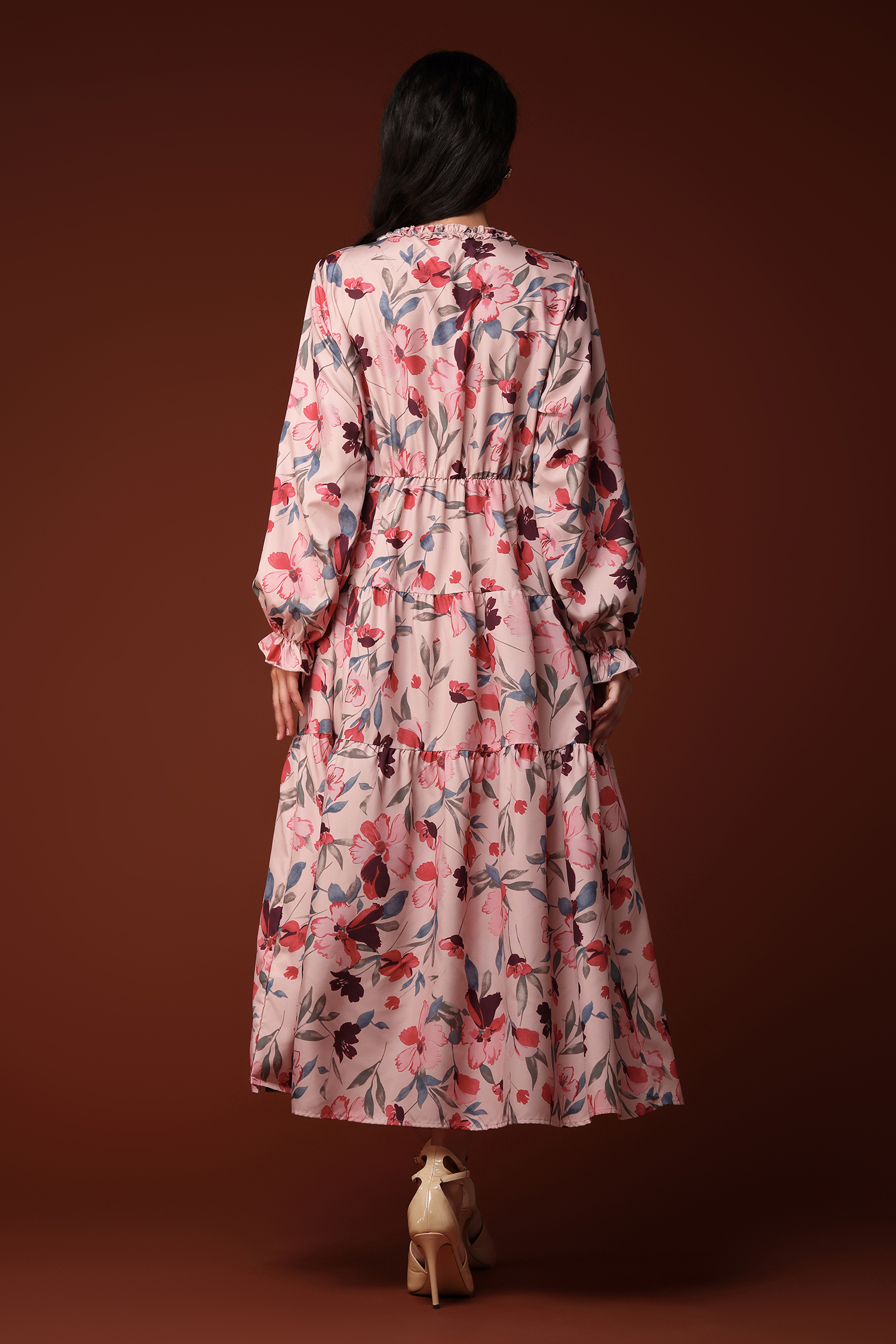 Salla Long Sleeves Flower V-neck Maxi Dress