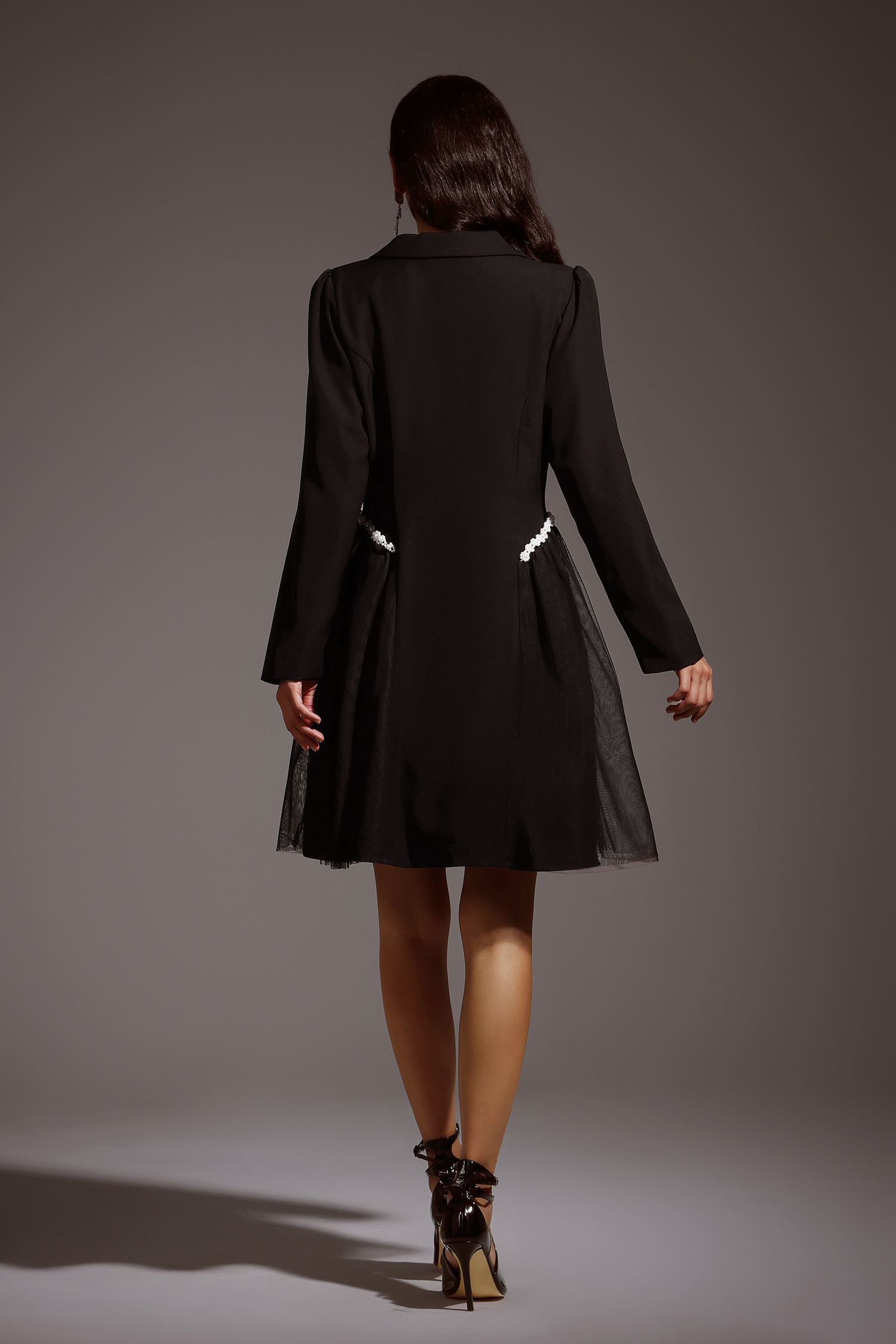 Fanya V-neck Long Sleeves Midi Dress