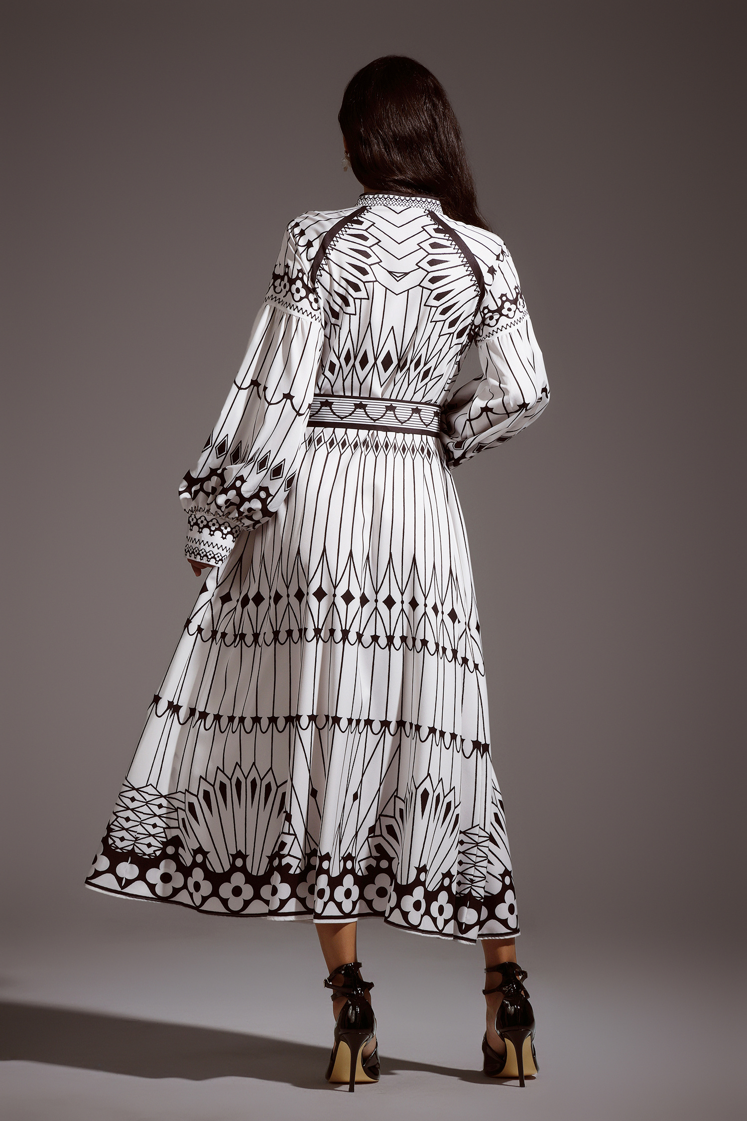 Renaa Long Sleeves Maxi Dress