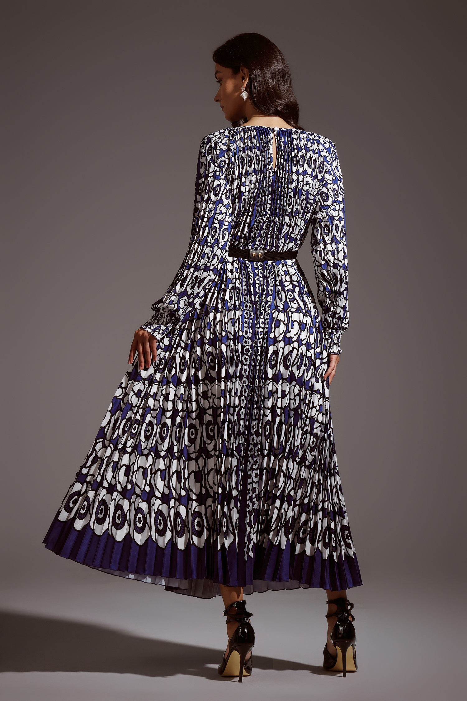 Tutuni Flower Long Sleeves Maxi Dress