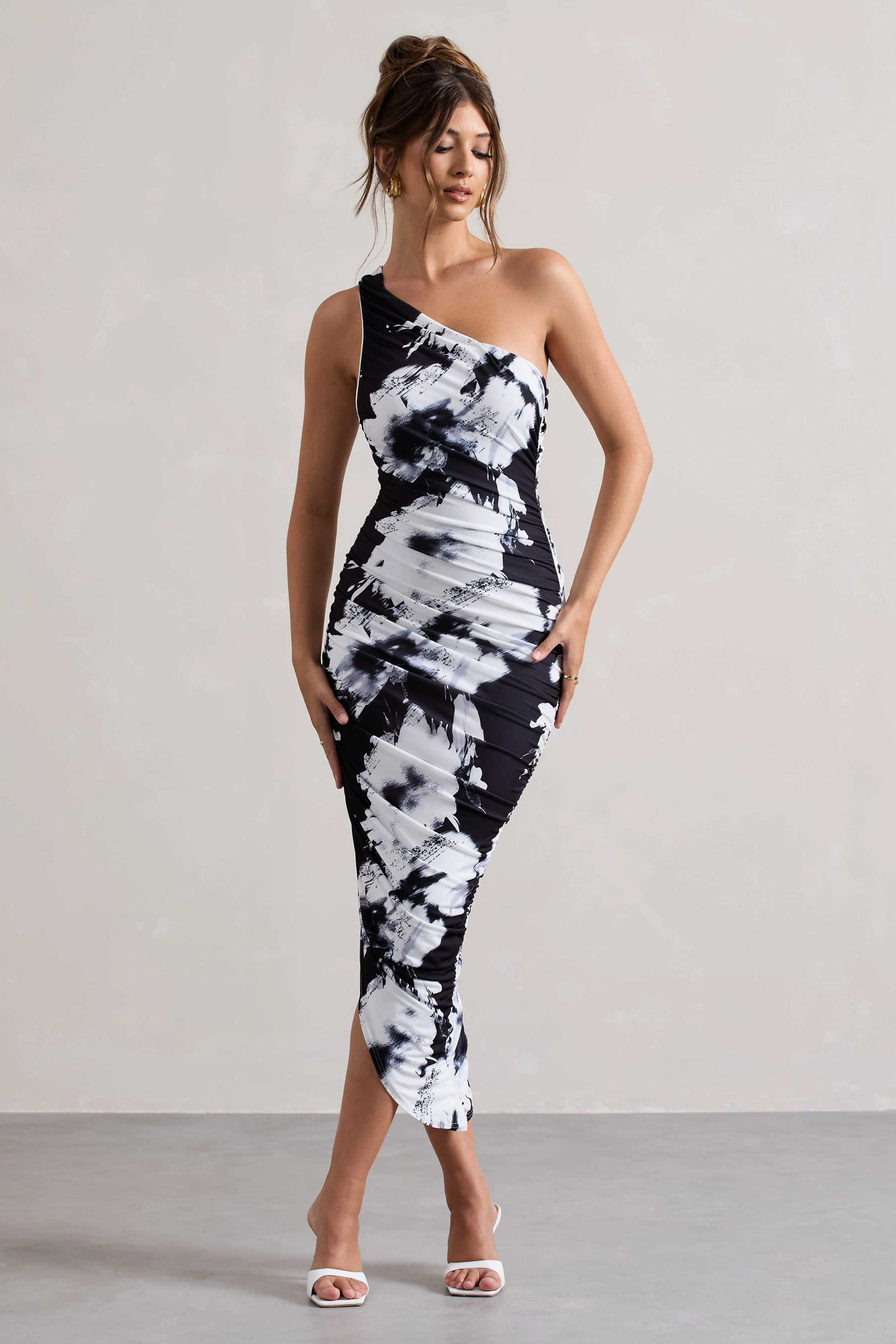 Monochrome Floral Print One Shoulder Asymmetric Ruched Midi Dress