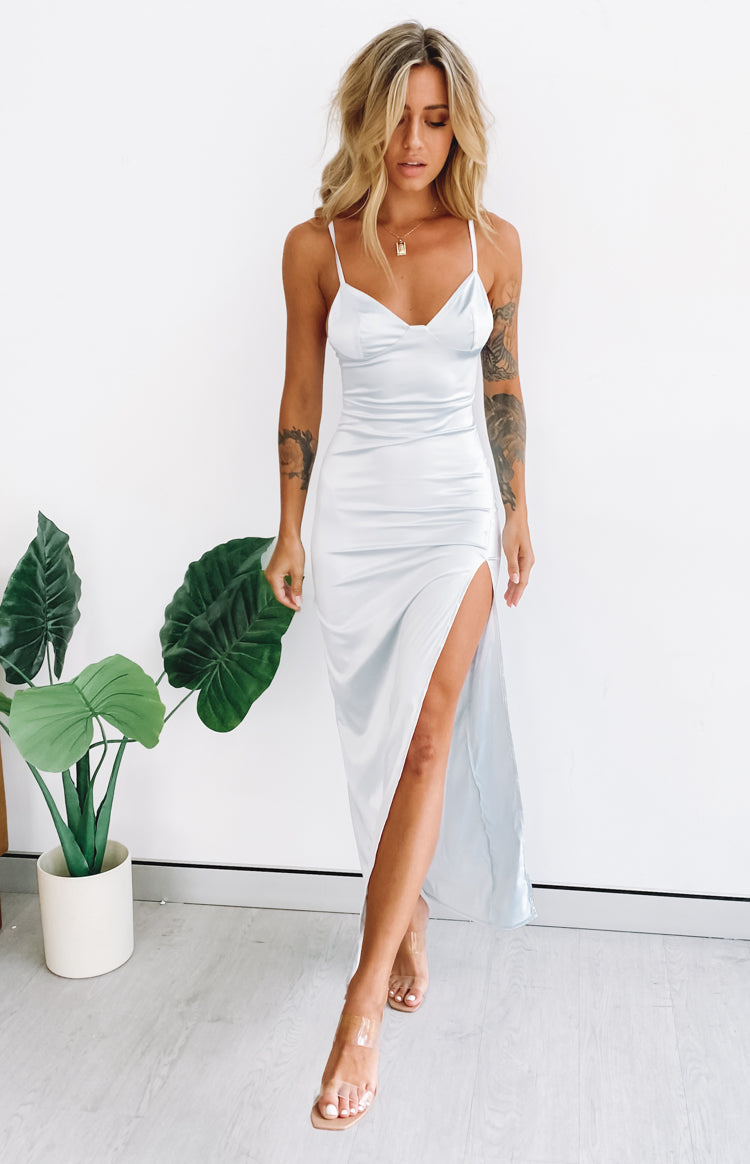 https://files.beginningboutique.com.au/20200316-freesia+formal+dress+silver+2.mp4