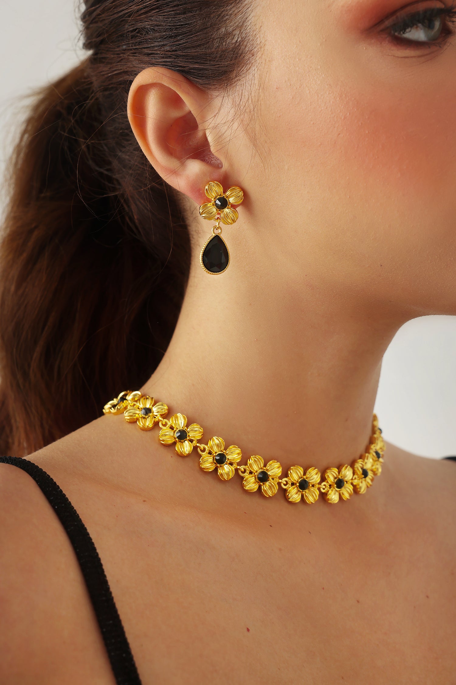 Querida Metallic Flowers Earrings