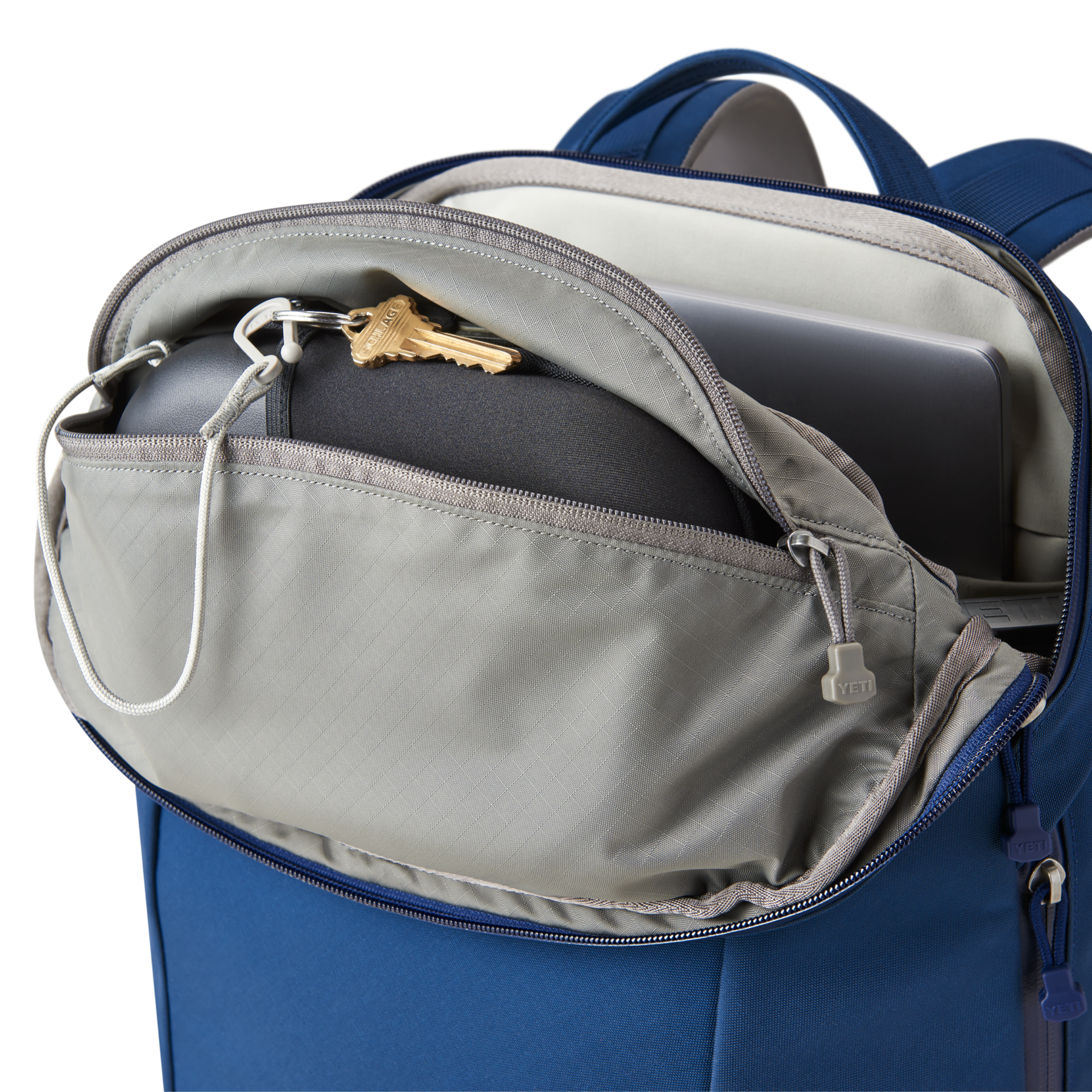 YETI Crossroads 22L Backpack