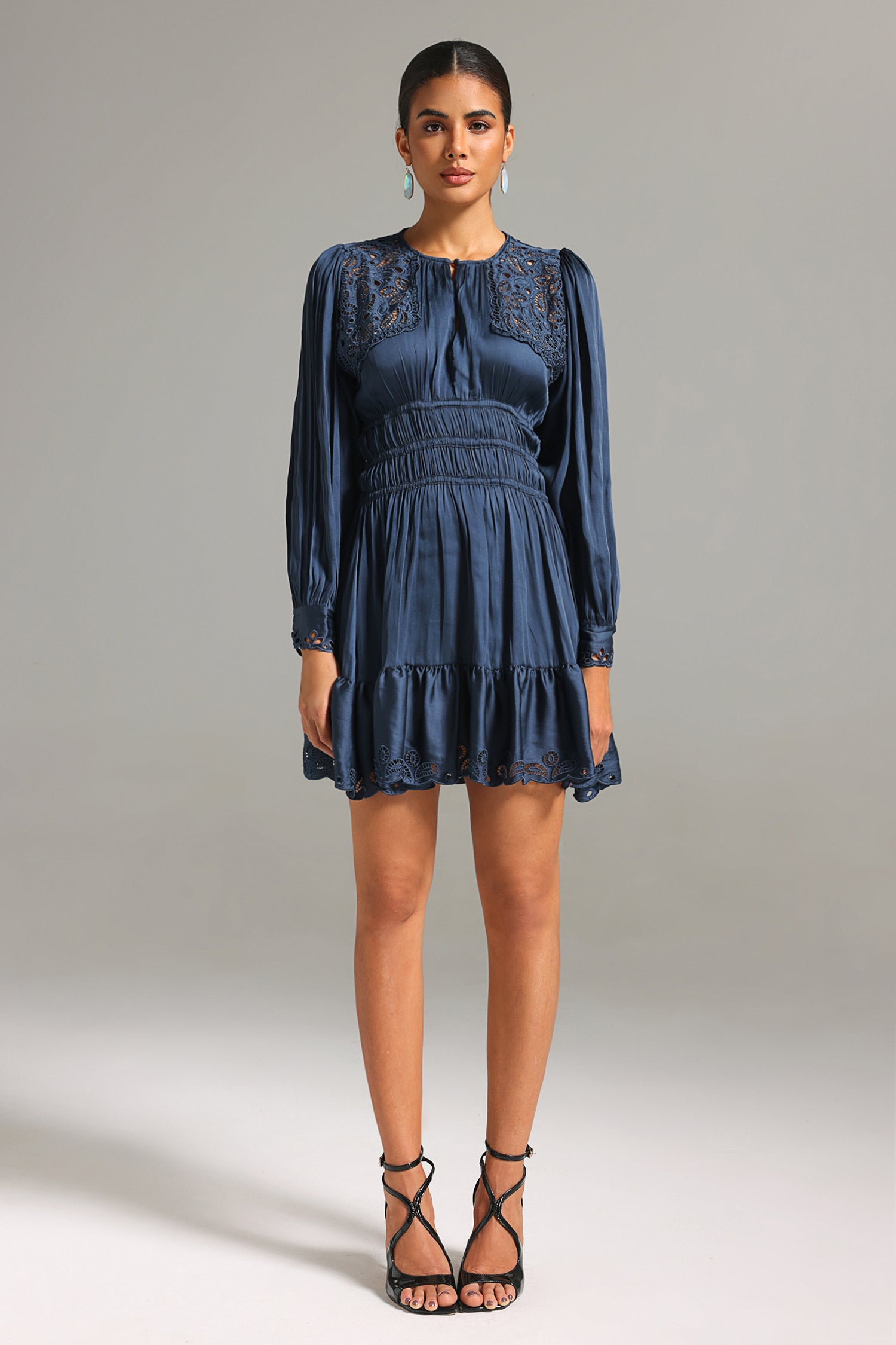 Zarsa Long Sleeves Lace Mini Dress