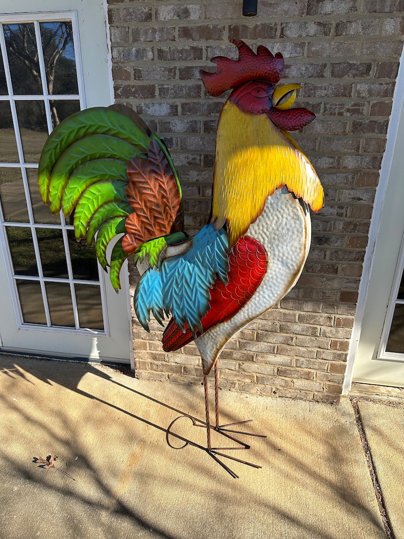Rooster Metal Statue Garden Art Yard