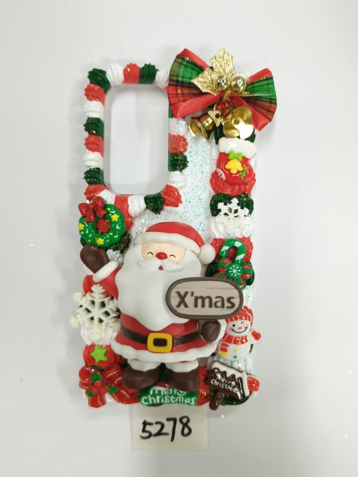 Christmas style, Santa style cream glue phone case, classic color scheme, Christmas gift, art collection