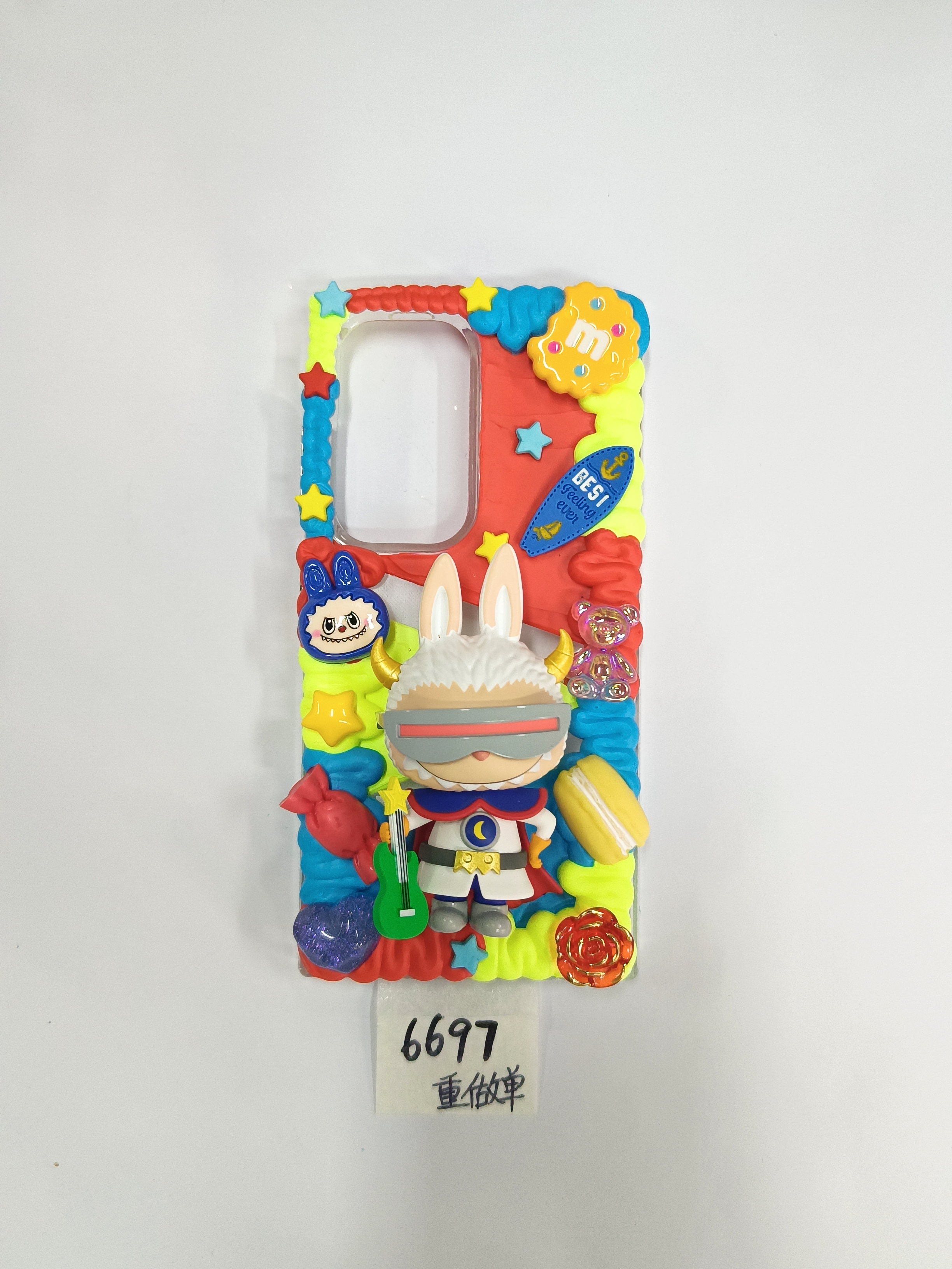 labubu style collection Color Block Lovers Rejoice! Labubu Neon Color Clash Edition Unlocks New Toy Trends