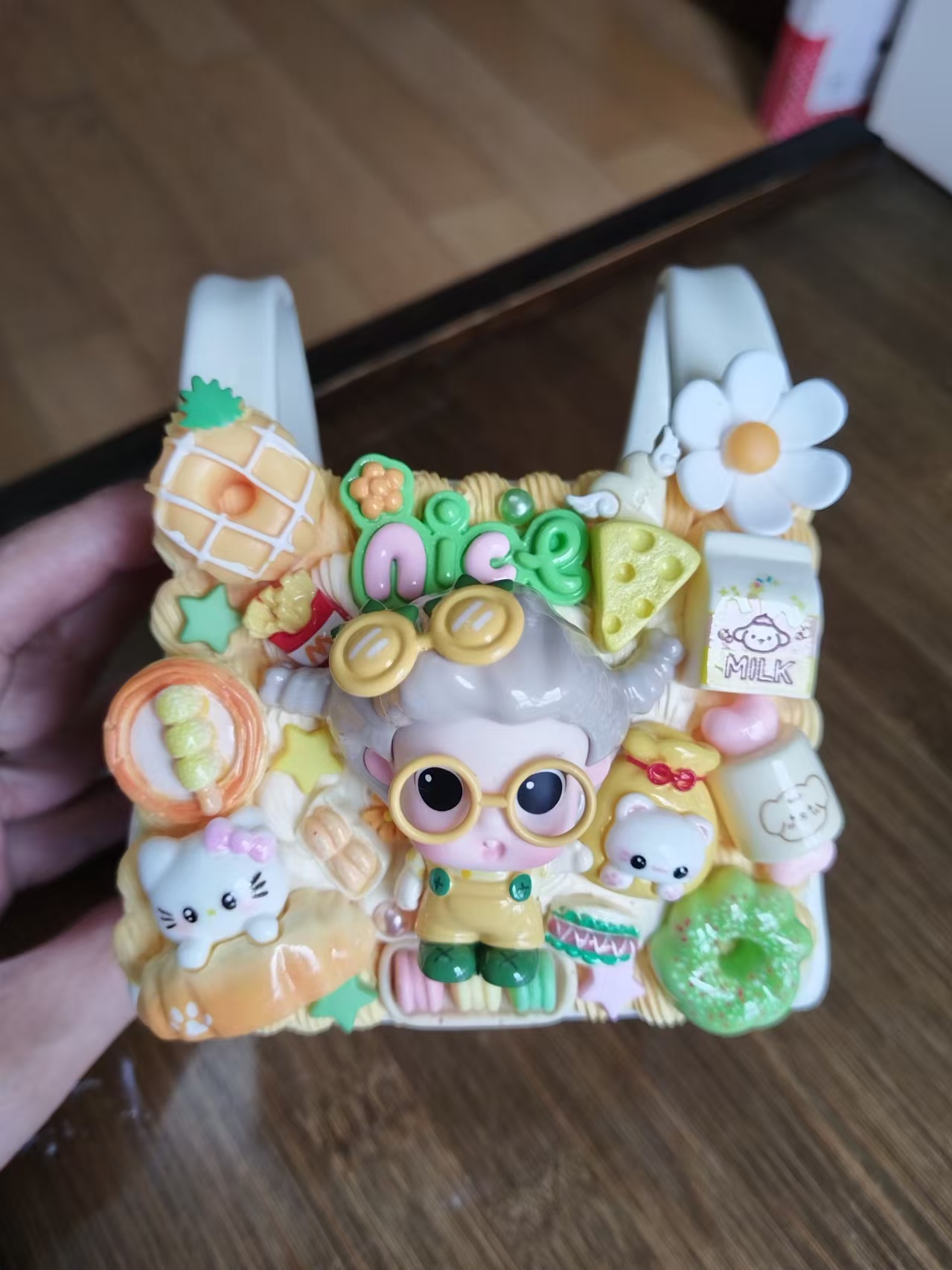 other（earphone case/notebook/storage box/mirror/comb）