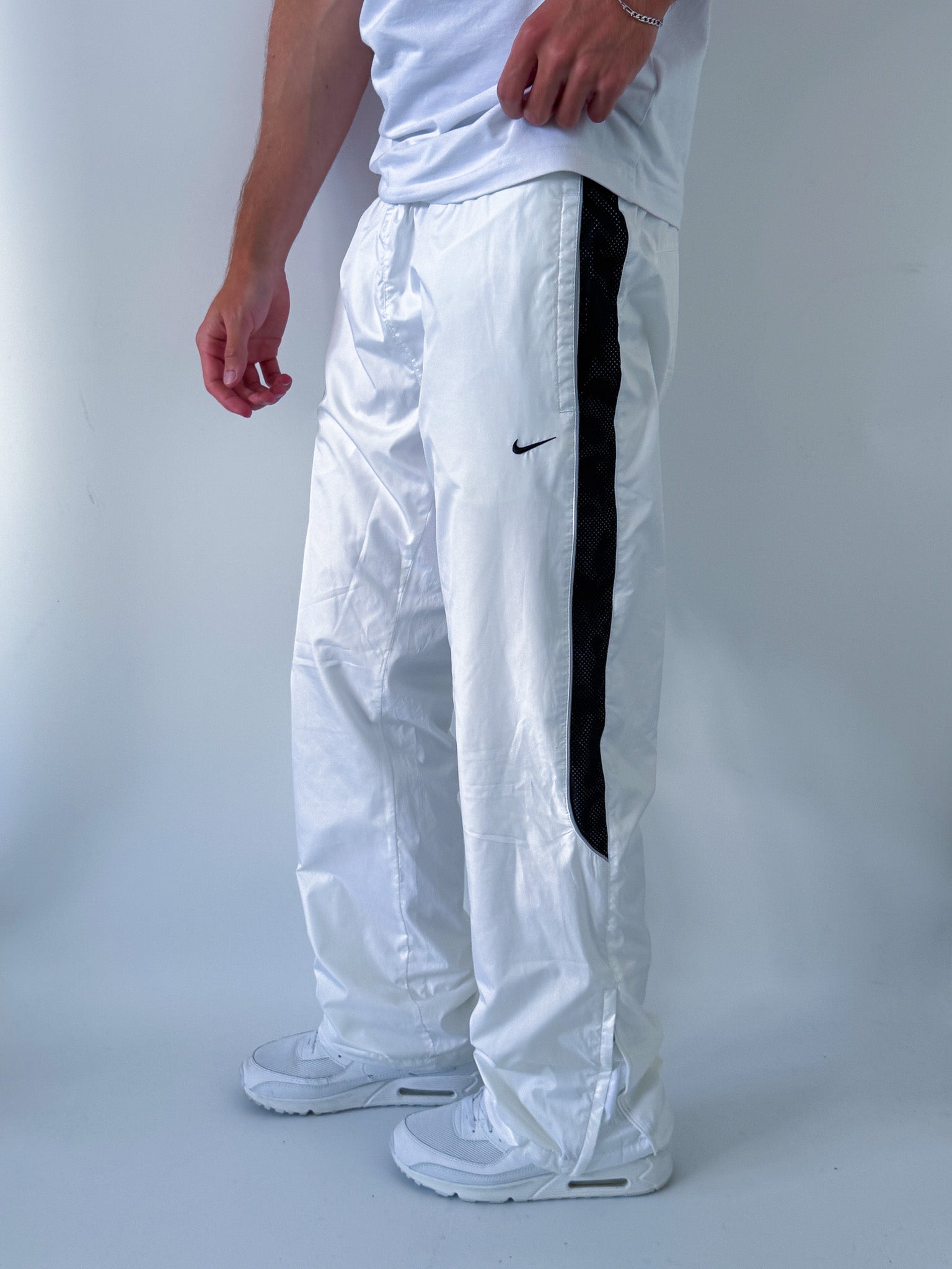 NIKE VINTAGE TRACKPANTS MYSTERY BOX (3 PIECES)