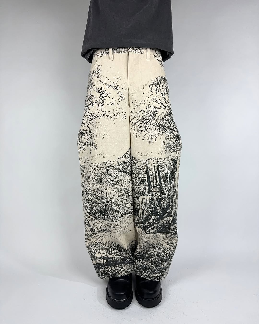 HELLLEVEL FULL PRINT PANTS