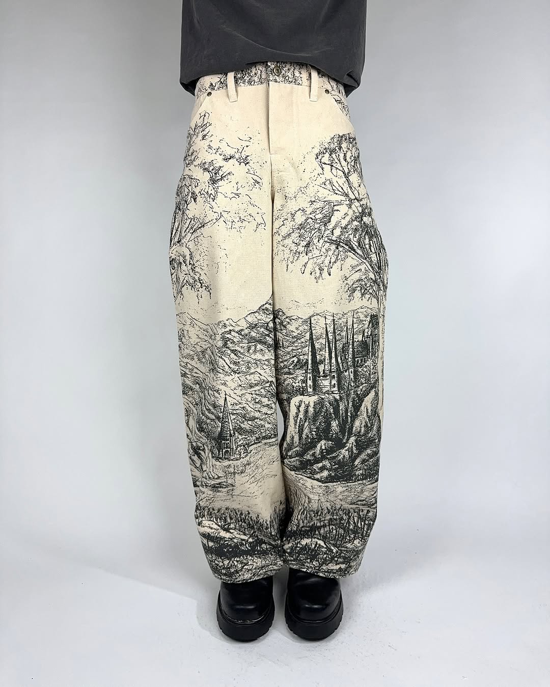 HELLLEVEL FULL PRINT PANTS