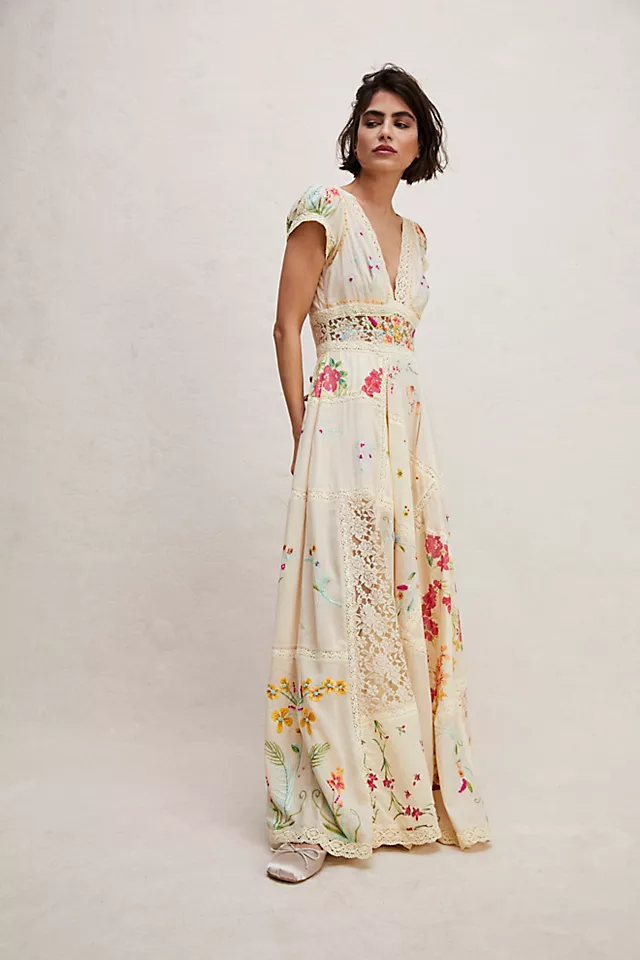Hibiscus Heaven Maxi Dress