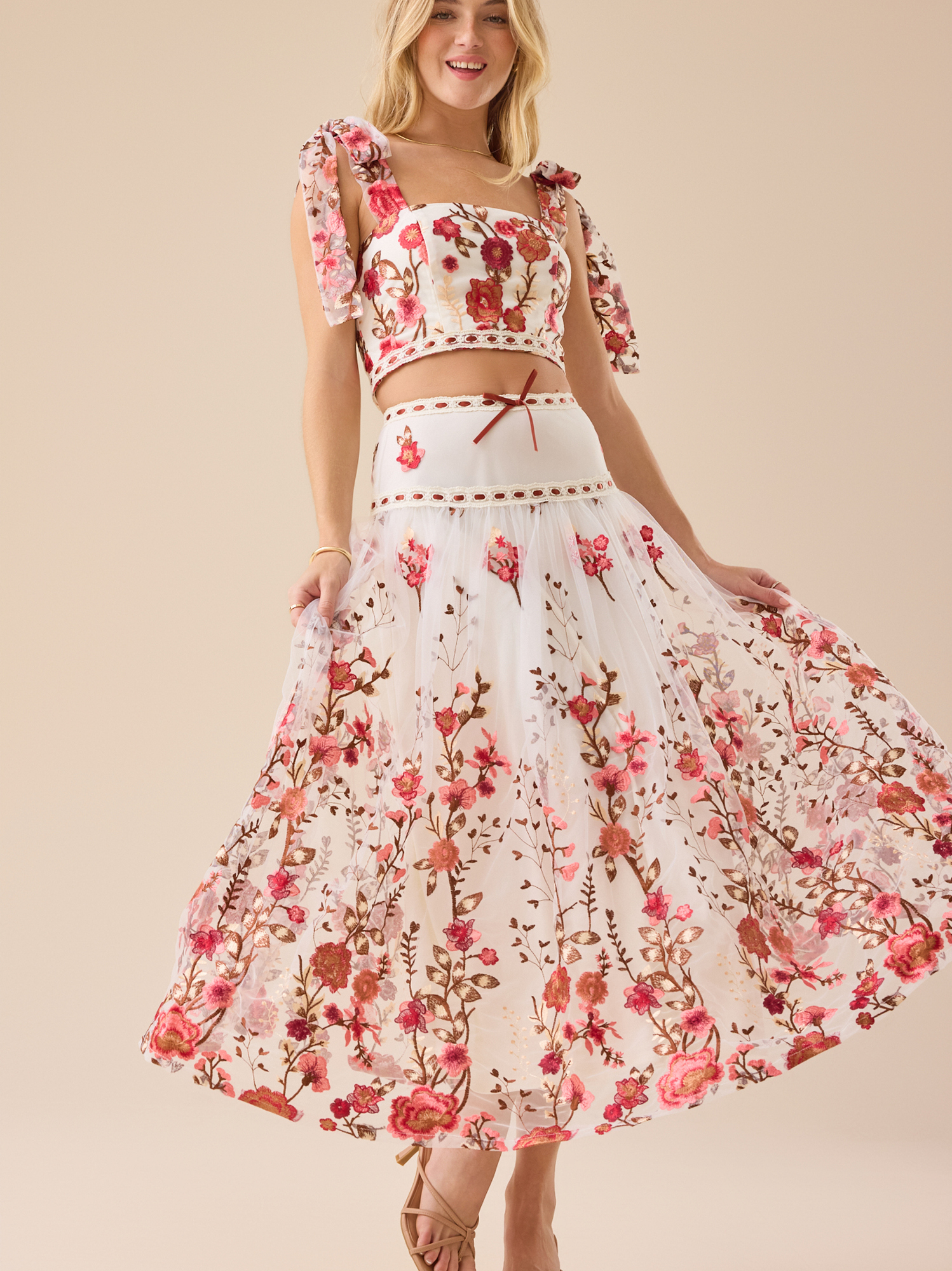 Braxlin Embroidered set