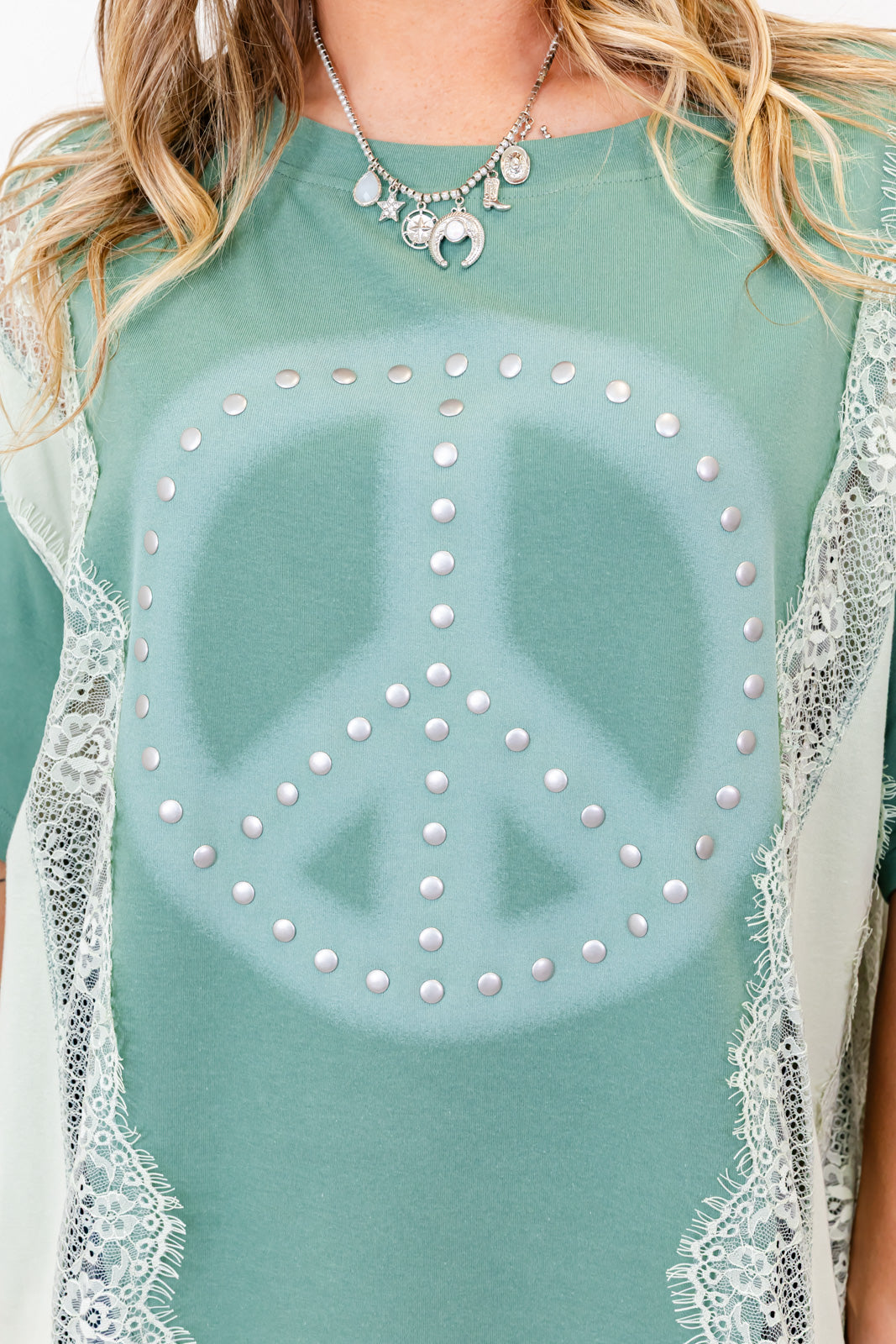 Retro Rules Peace N Lace Graphic Tee - 3 Colors
