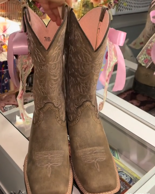 Western Romance – Floral Ribbon Cowgirl Boots