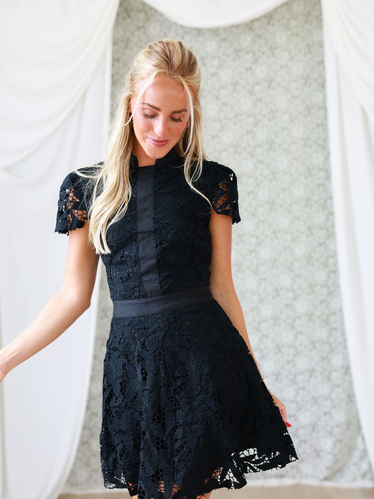 CAP SLEEVE LACE MINI DRESS