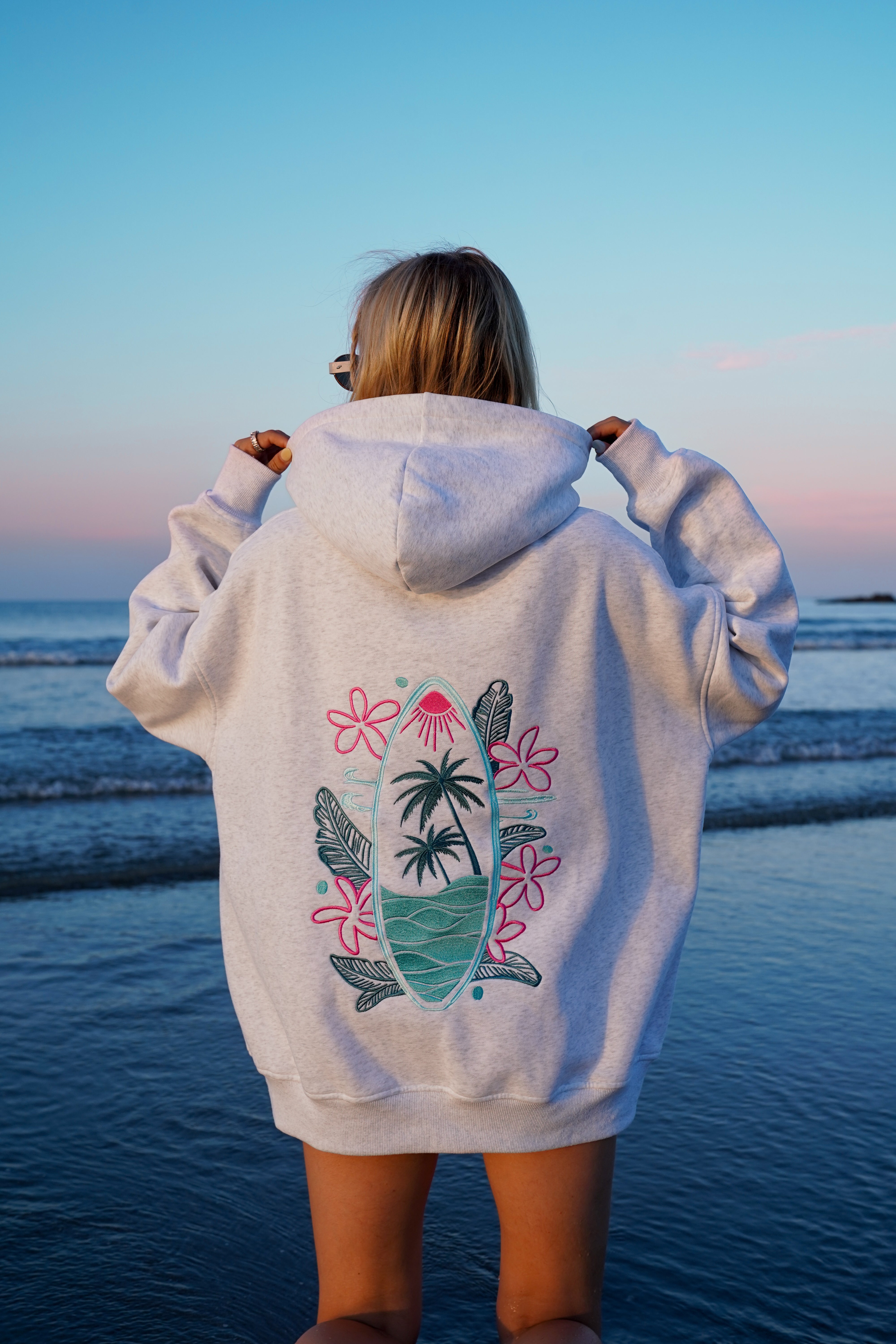 Pearl Grey Surfing The Waves Embroider Hoodie