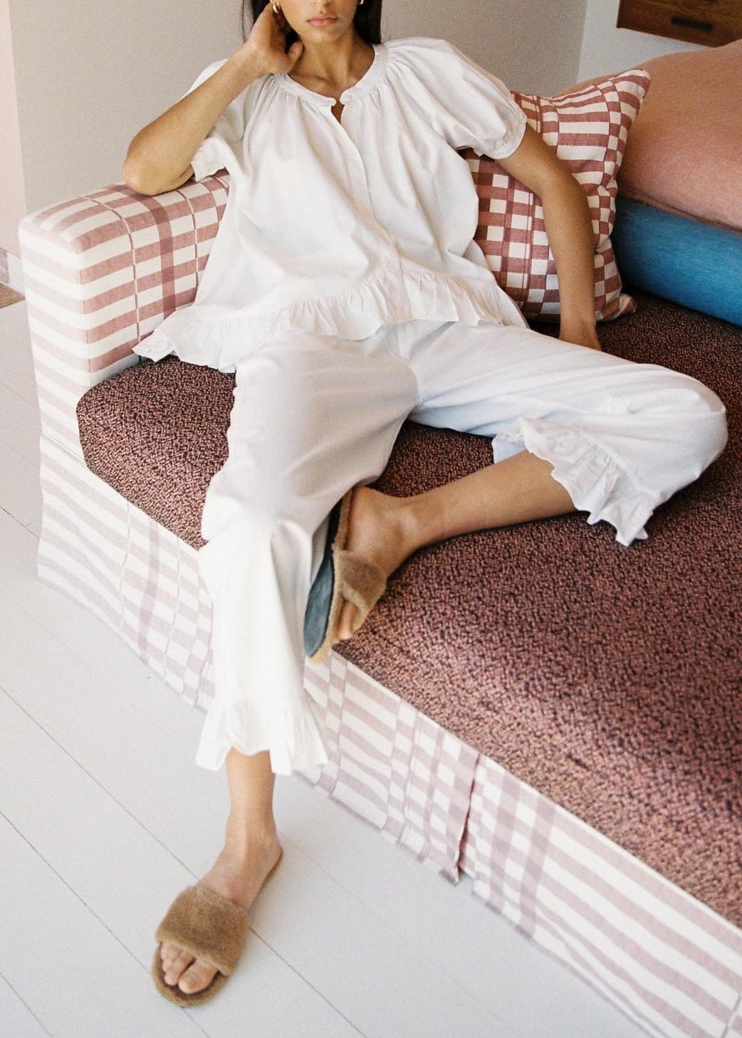 Solid color ruffle loose suit