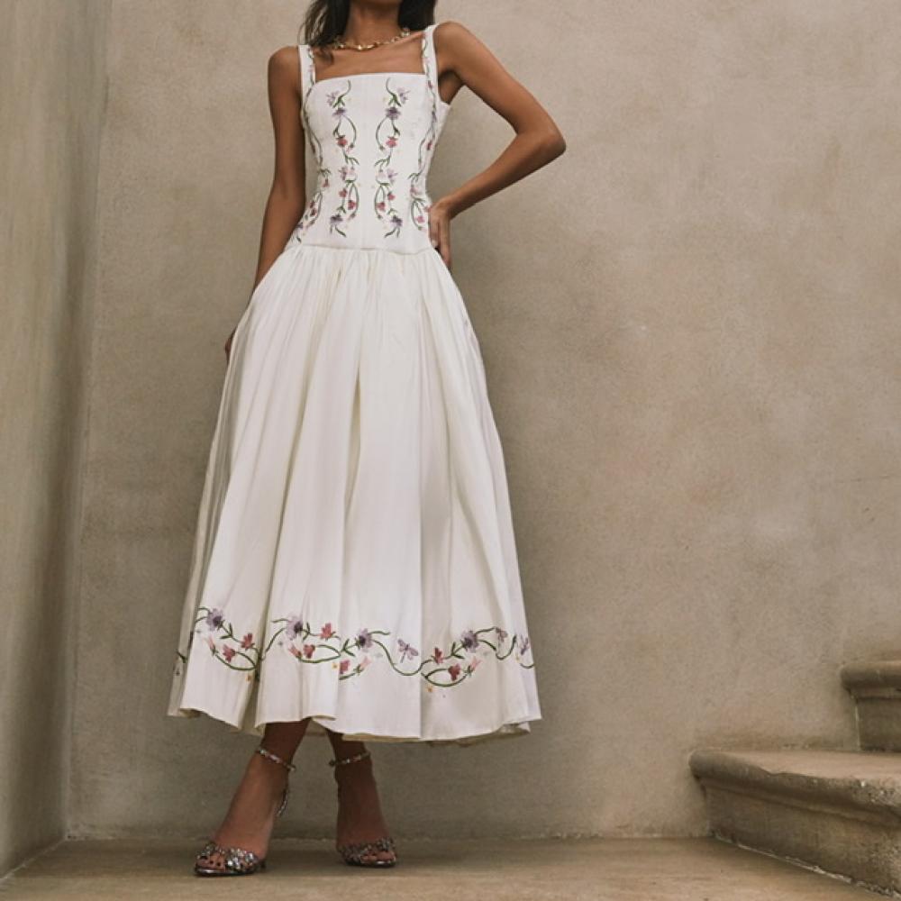 Elegant Floral Embroidered Corset Dress