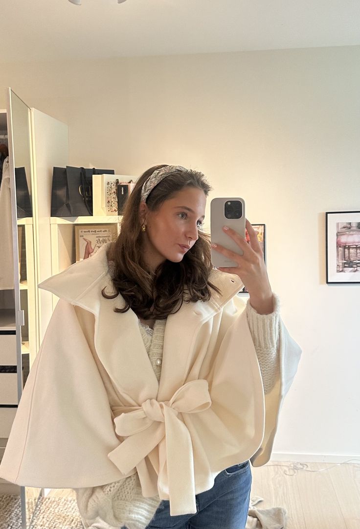 Olivia - Coat with belt