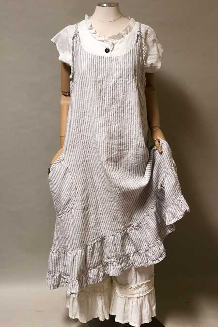 Emma Pinafore, Linen