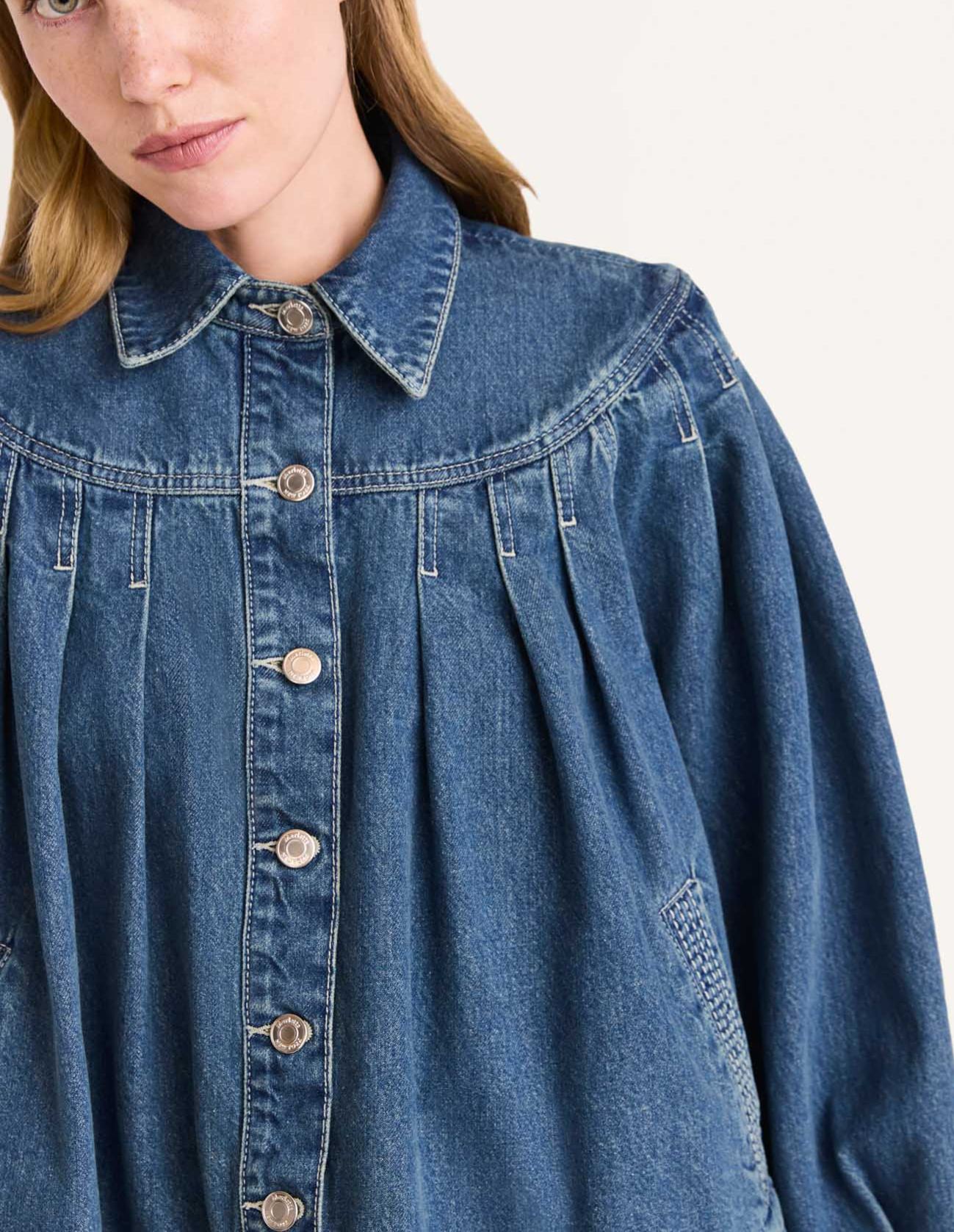 Easton Denim Jacket in Mid-Blue Wash