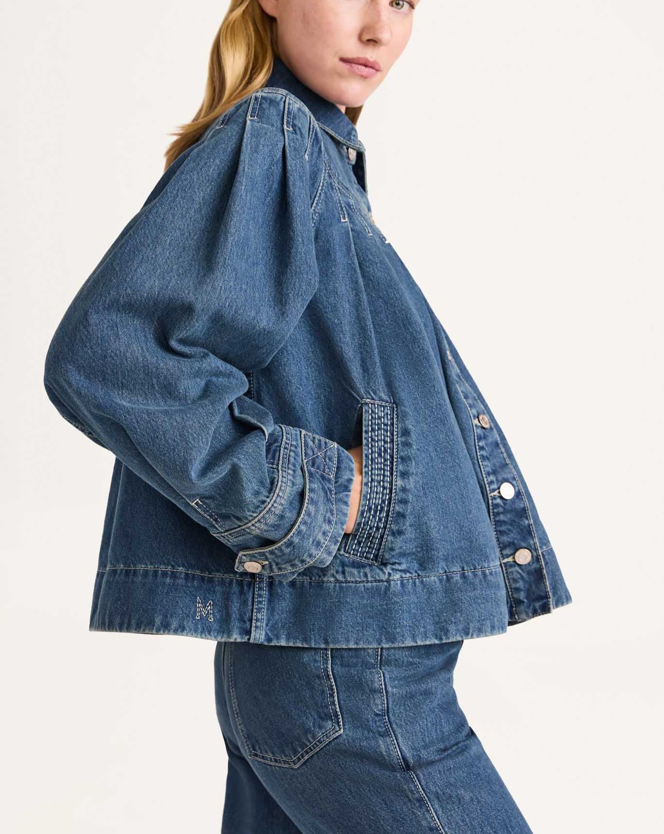 Easton Denim Jacket in Mid-Blue Wash