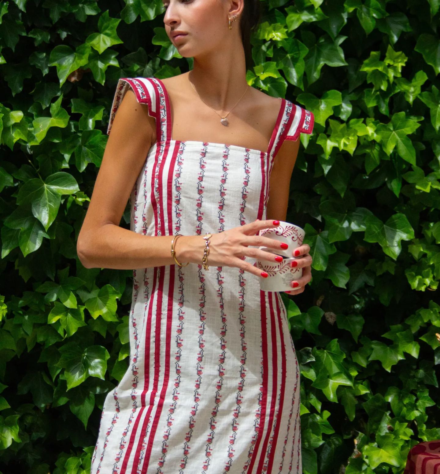 CASTLE NIGHTGOWN (burgundy)