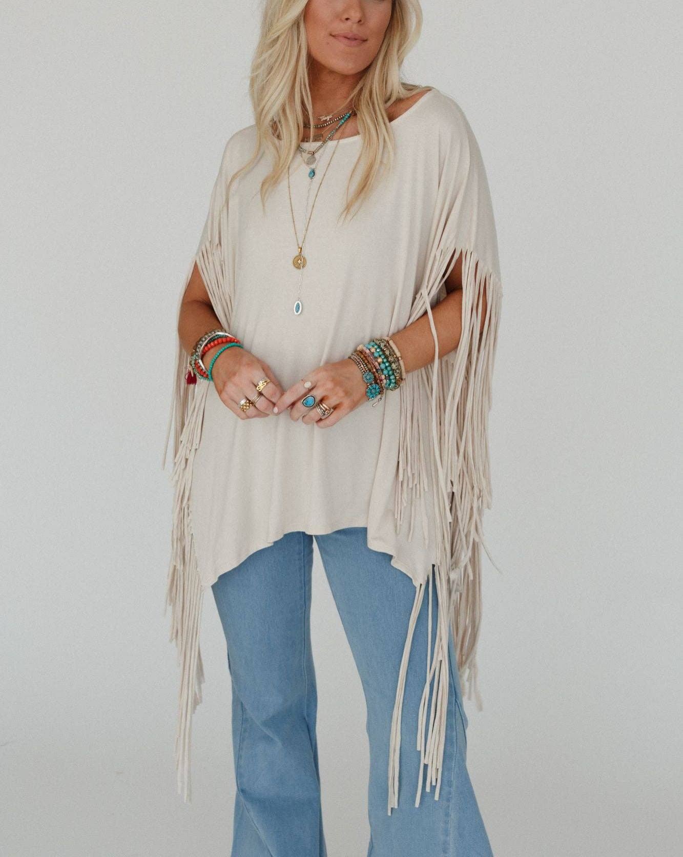 Showstopper Fringe Top (Oat)