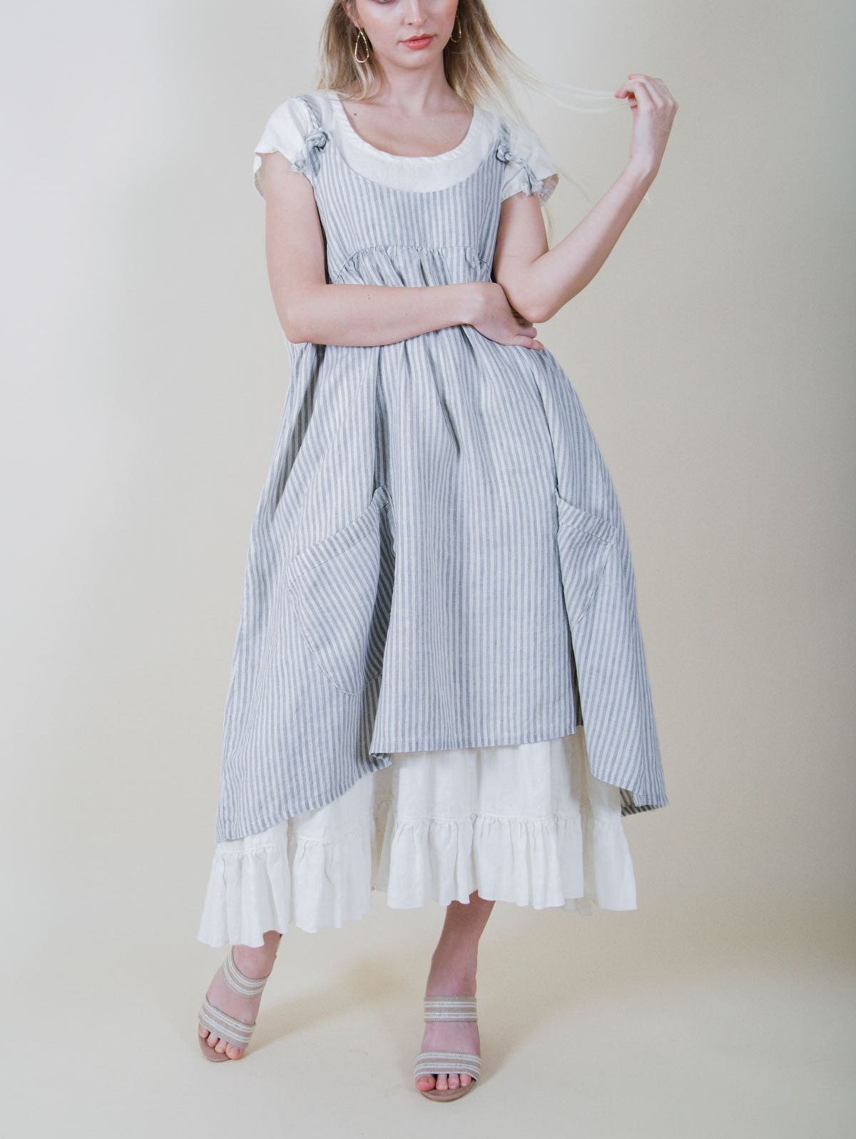 Arminda Pinafore in Linen