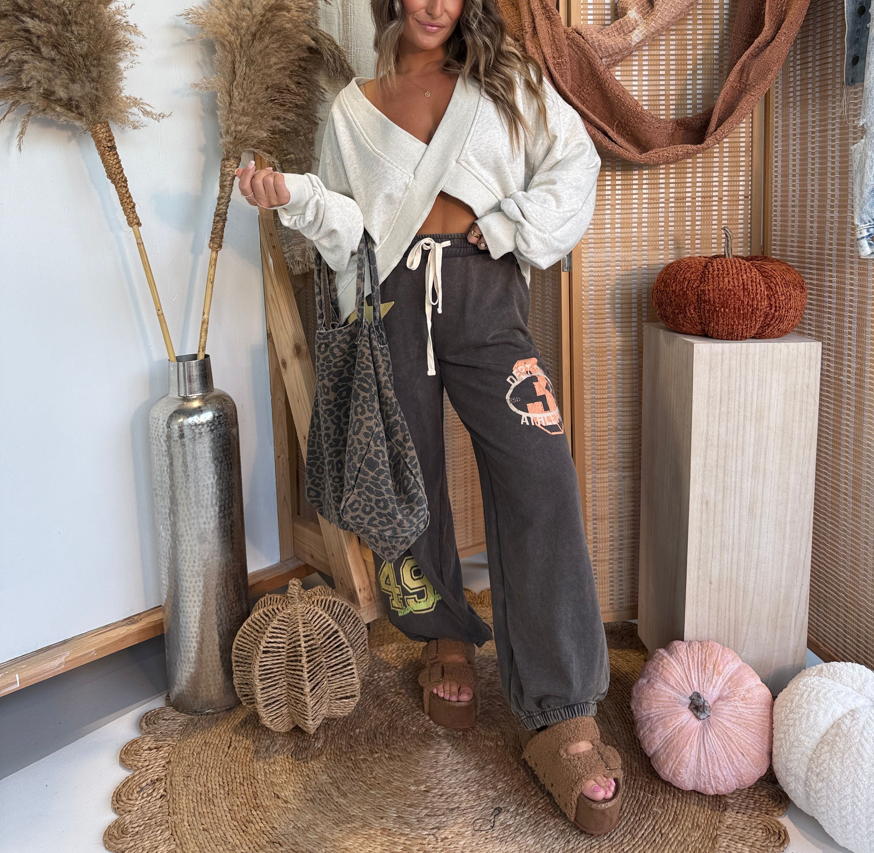 Remind Me Reversible Sweatshirt Oat Grey