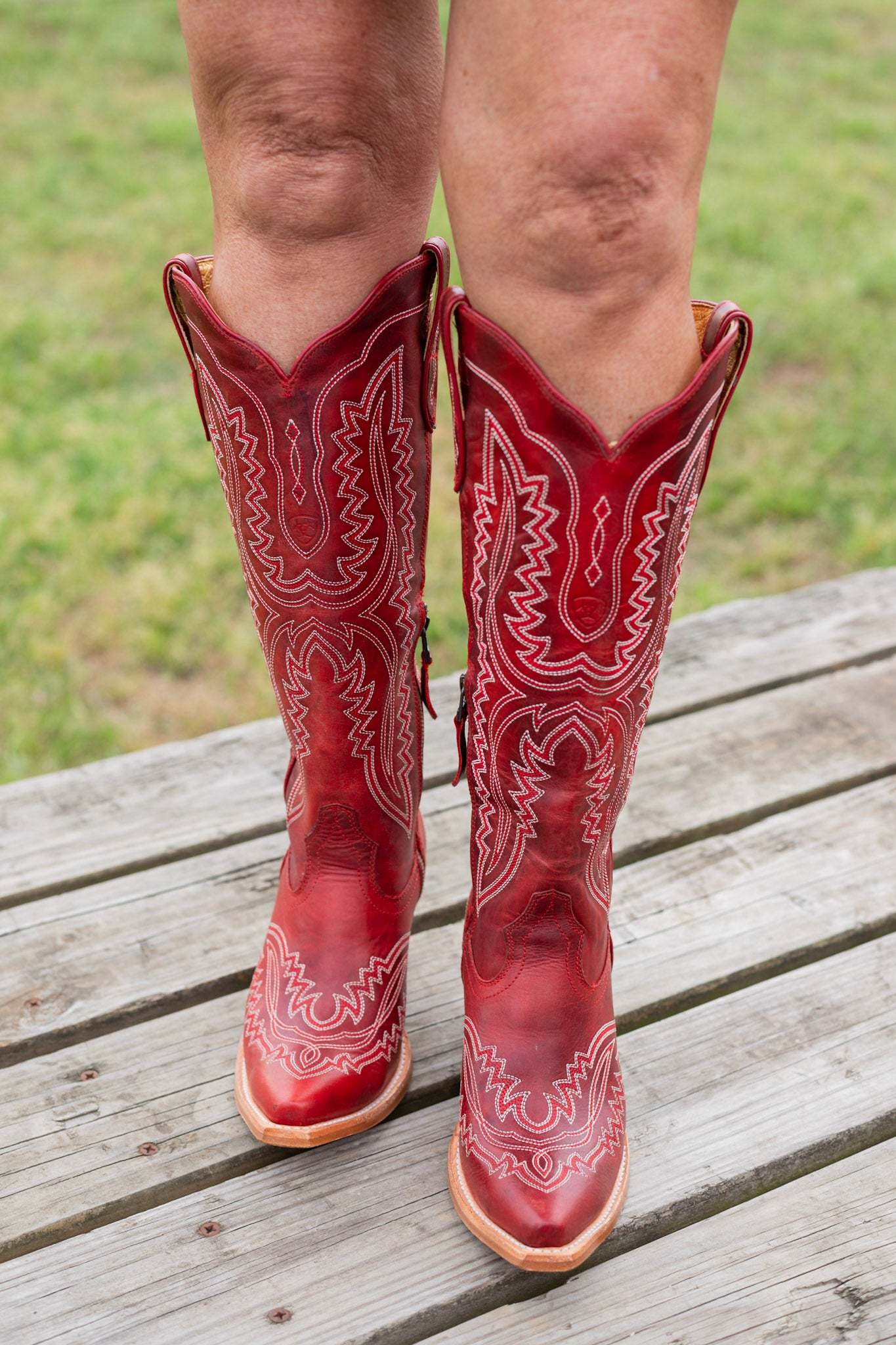 Pointed toe thick heel high-top large size western cowboy boot